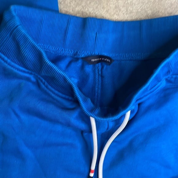 🔥 Tommy Hilfiger outfit 🔥 - Picture 10 of 10